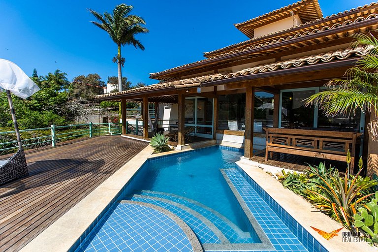 Beautiful Mansion in Ferradurinha Búzios