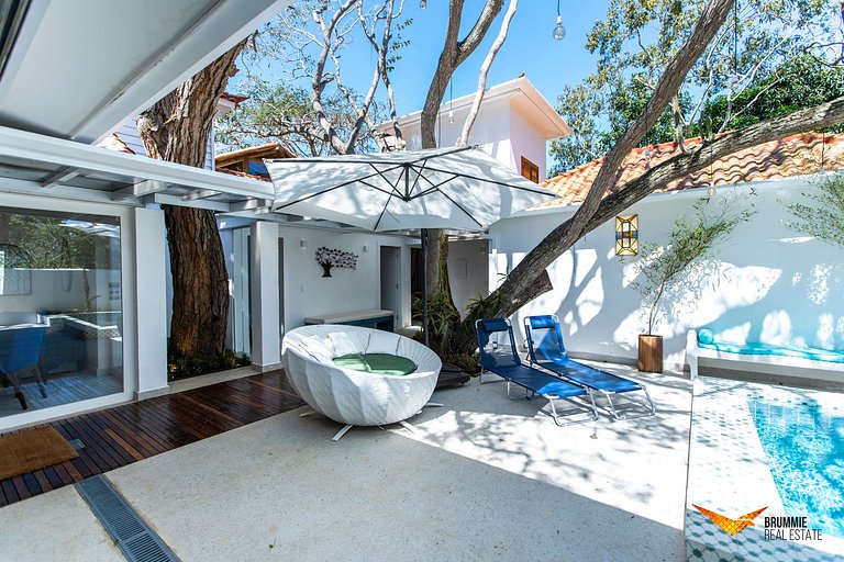 Linda Casa em Búzios na Praia da Ferradura