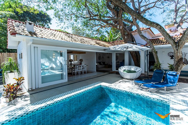 Linda Casa em Búzios na Praia da Ferradura
