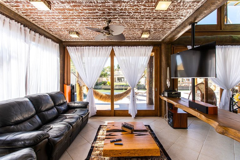 Hermosa casa con muelle propio en Búzios