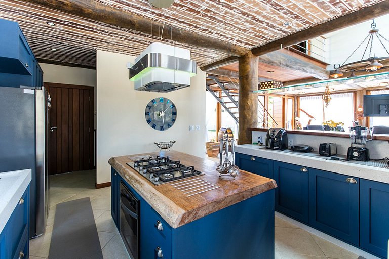 Linda Casa com próprio pier em Búzios