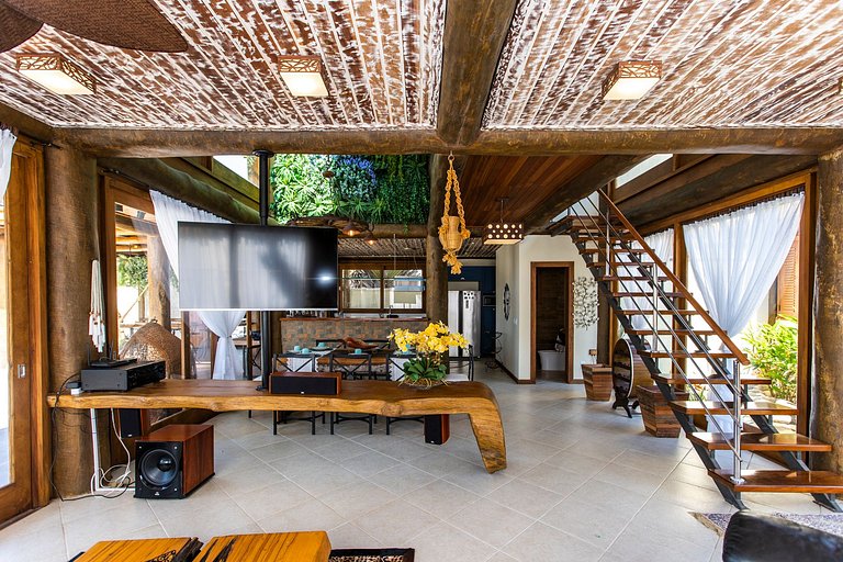 Linda Casa com próprio pier em Búzios