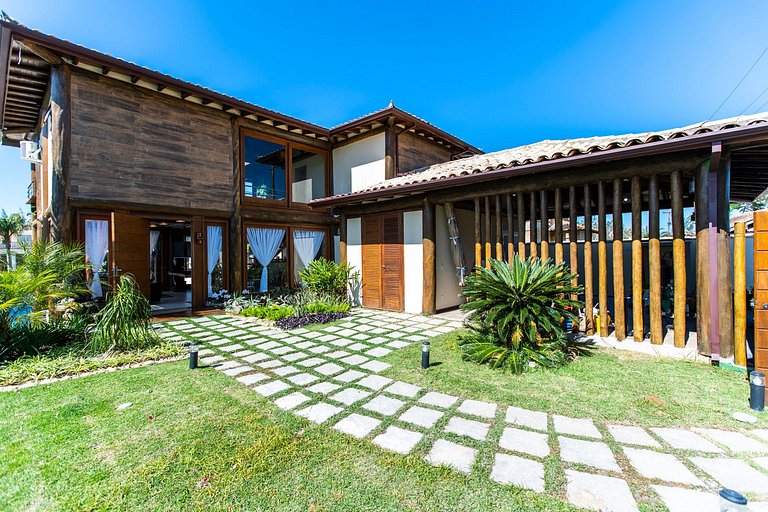 Linda Casa com próprio pier em Búzios