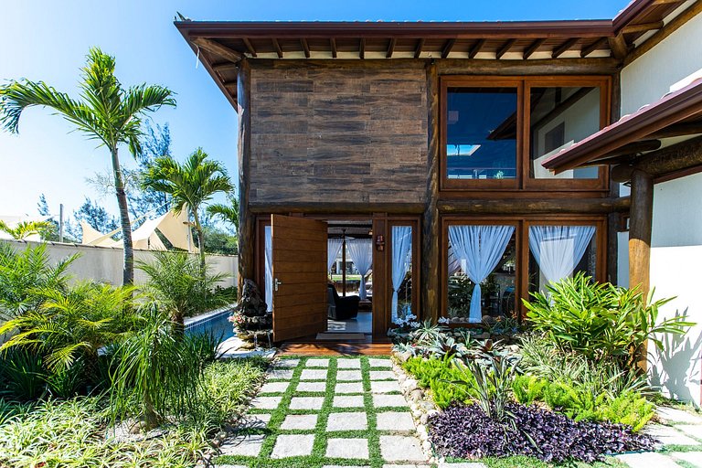 Linda Casa com próprio pier em Búzios