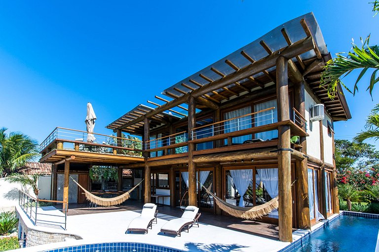 Linda Casa com próprio pier em Búzios