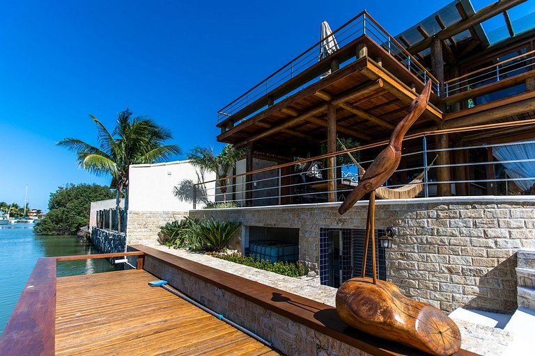 Linda Casa com próprio pier em Búzios