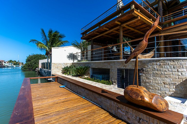 Linda Casa com próprio pier em Búzios