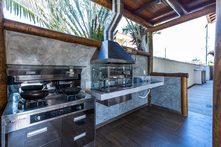 Linda Casa com próprio pier em Búzios