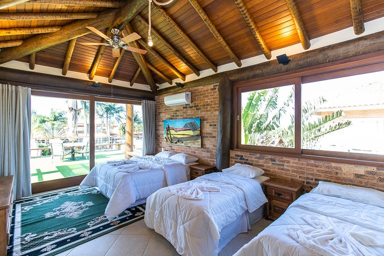 Linda Casa com próprio pier em Búzios