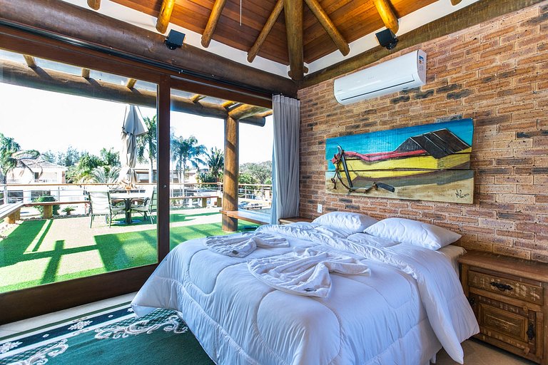 Linda Casa com próprio pier em Búzios