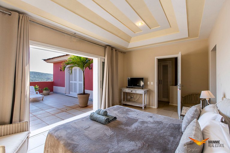 Cinematic Mansion in Búzios