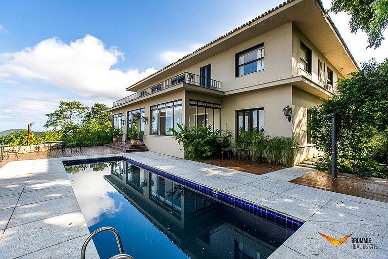 Incrível Mansão com vista para o Pão de Açúcar