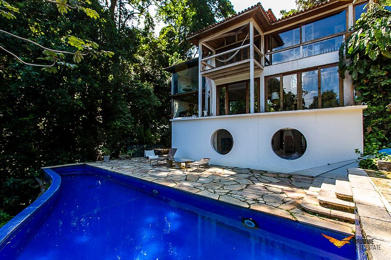 Casa Maravilhosa no meio da Floresta