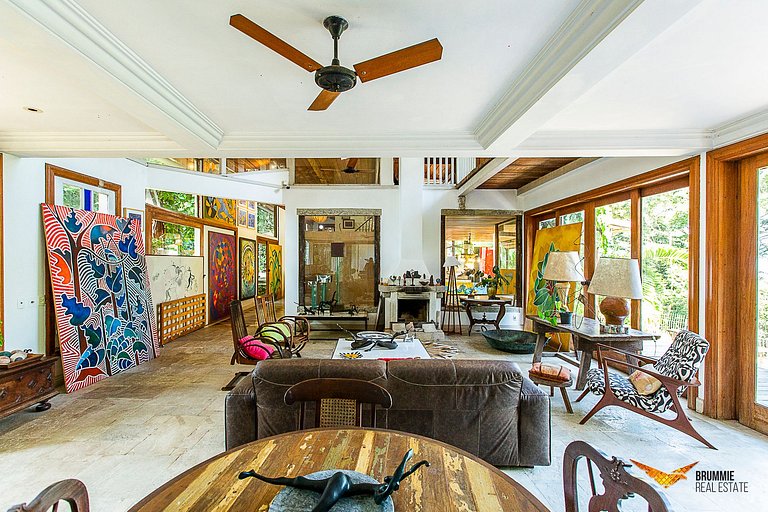 Casa Maravilhosa no meio da Floresta
