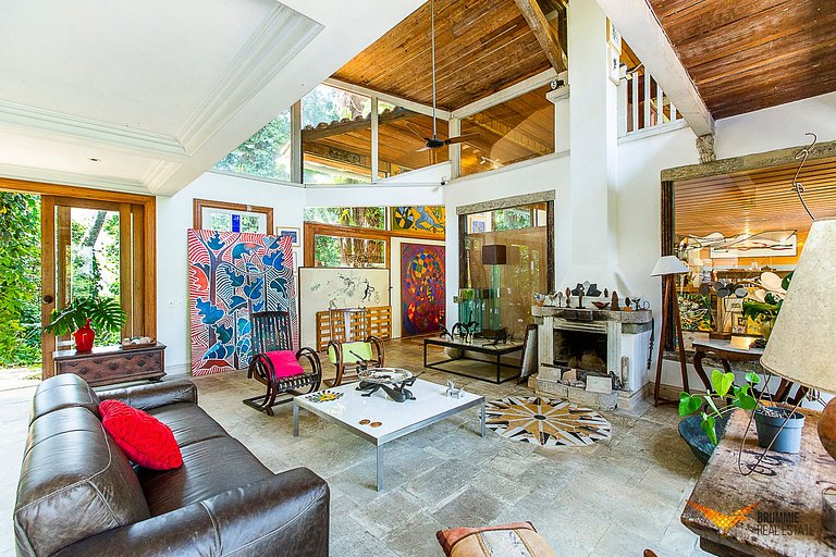 Casa Maravillosa en el medio de la Floresta