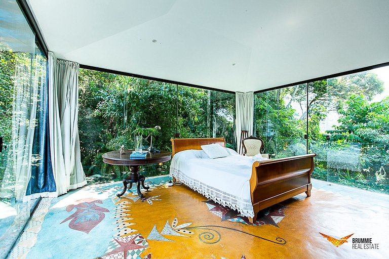 Casa Maravilhosa no meio da Floresta