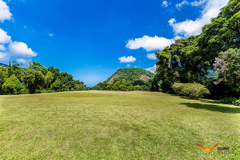 Incrível mansão na floresta para eventos