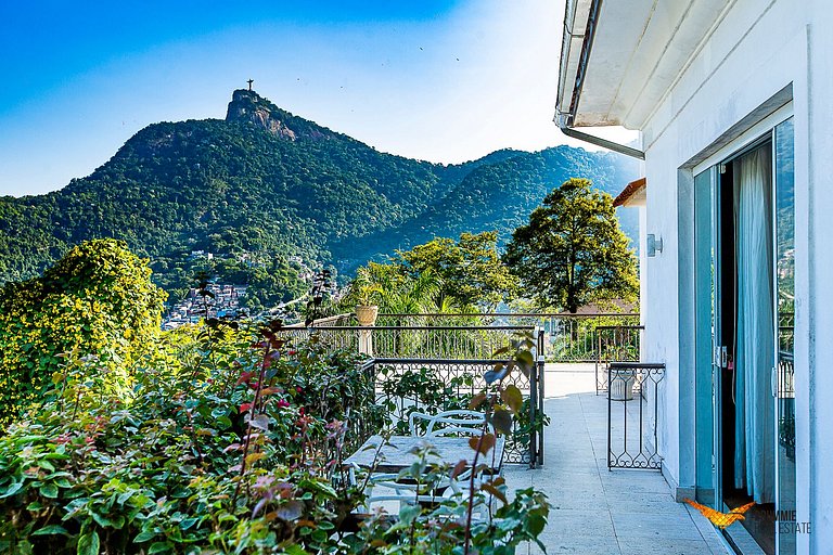 Charming Mansion in Santa Teresa