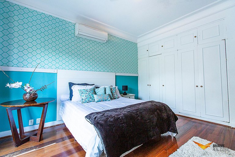 Charming Mansion in Santa Teresa