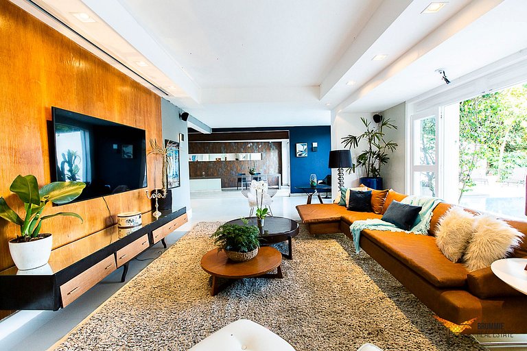 Charming Mansion in Santa Teresa