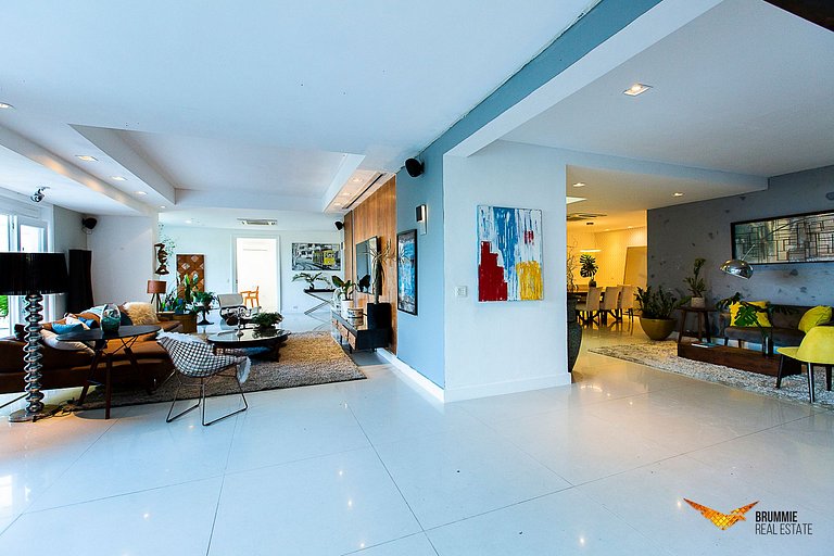 Charming Mansion in Santa Teresa
