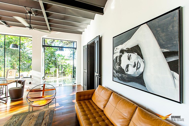 A Sophisticated Oasis Where Nature Meets Design