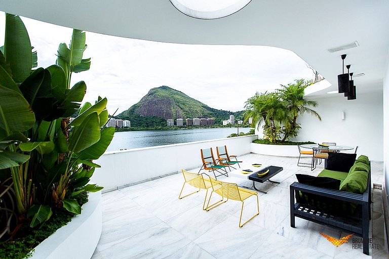 Deslumbrante Cobertura Duplex na Lagoa