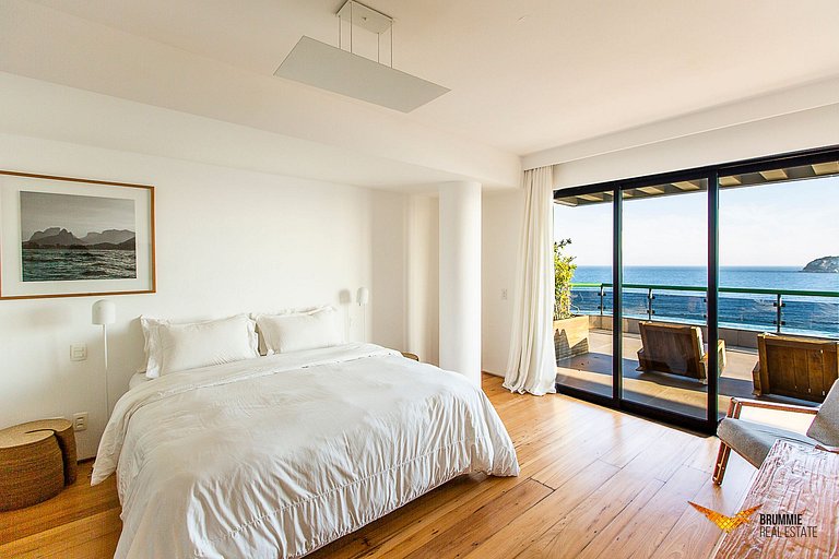 Beautiful Penthouse on Barra da Tijuca Beach