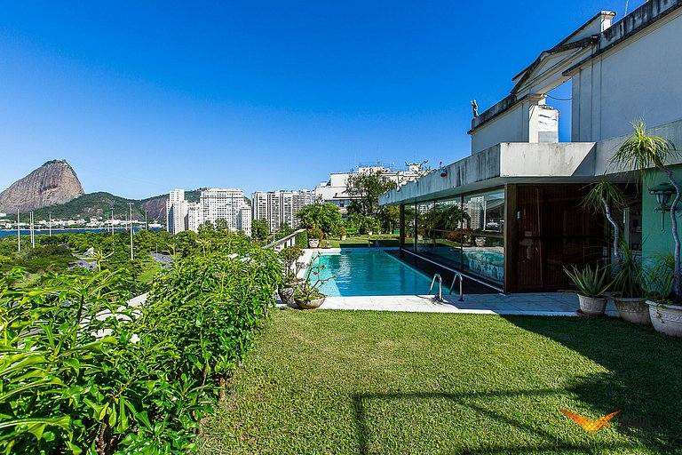 One of the Largest Penthouses in the World — 4,000m² of Icon