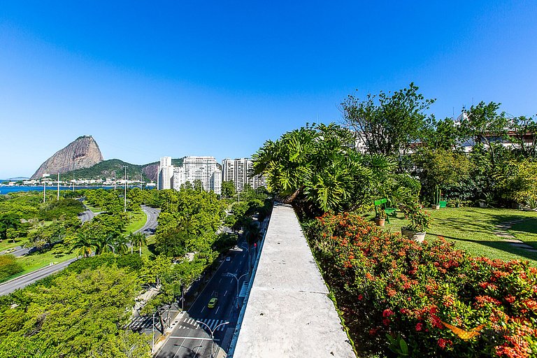 One of the Largest Penthouses in the World — 4,000m² of Icon