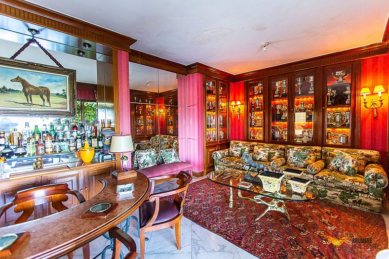 One of the Largest Penthouses in the World — 4,000m² of Icon