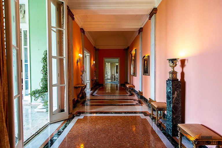One of the Largest Penthouses in the World — 4,000m² of Icon