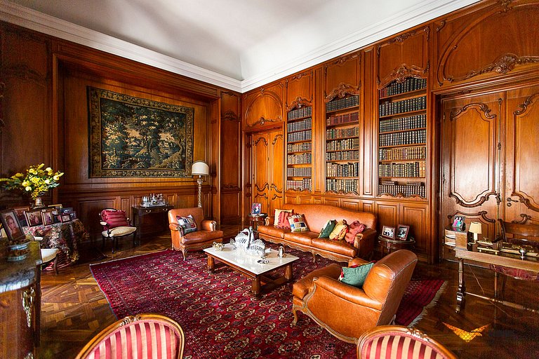 One of the Largest Penthouses in the World — 4,000m² of Icon