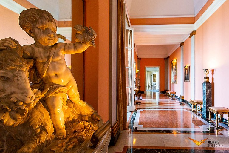 One of the Largest Penthouses in the World — 4,000m² of Icon