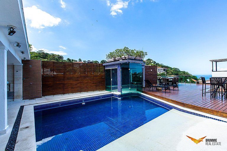 Spectacular 6 bedroom mansion in Joá