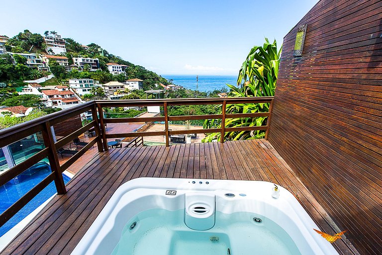 Spectacular 6 bedroom mansion in Joá