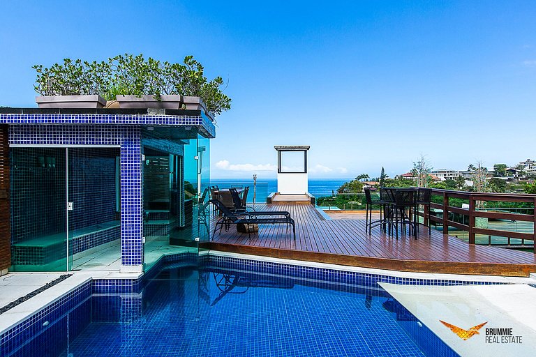 Spectacular 6 bedroom mansion in Joá
