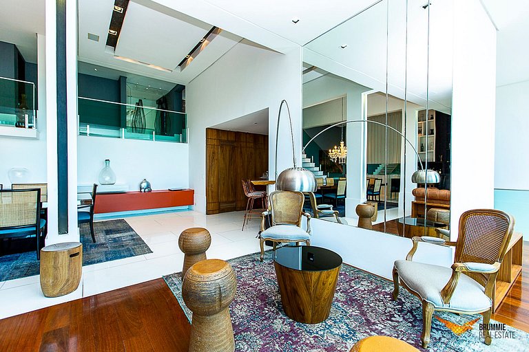 Spectacular 6 bedroom mansion in Joá