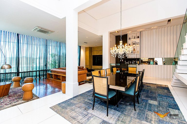 Spectacular 6 bedroom mansion in Joá