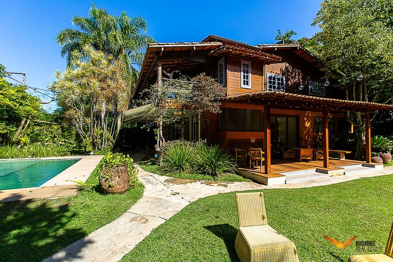 Linda Casa no Joá