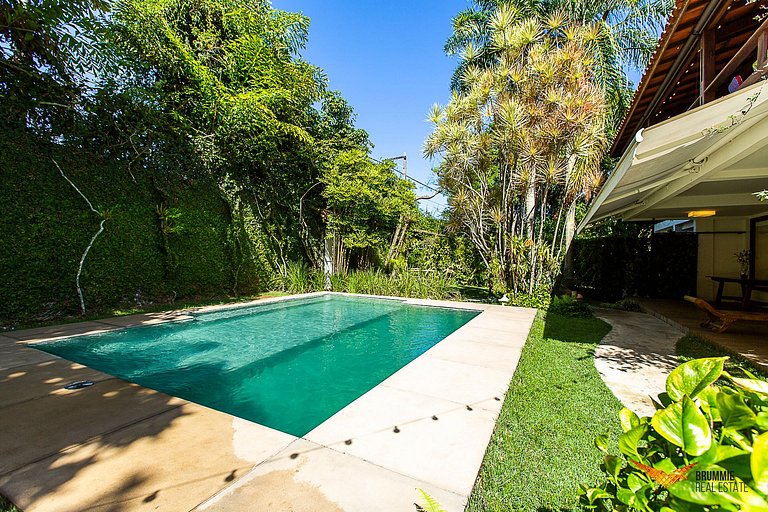 Linda Casa no Joá