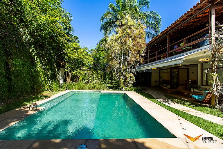 Linda Casa no Joá