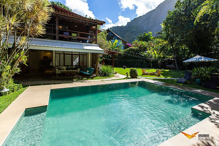 Linda Casa no Joá