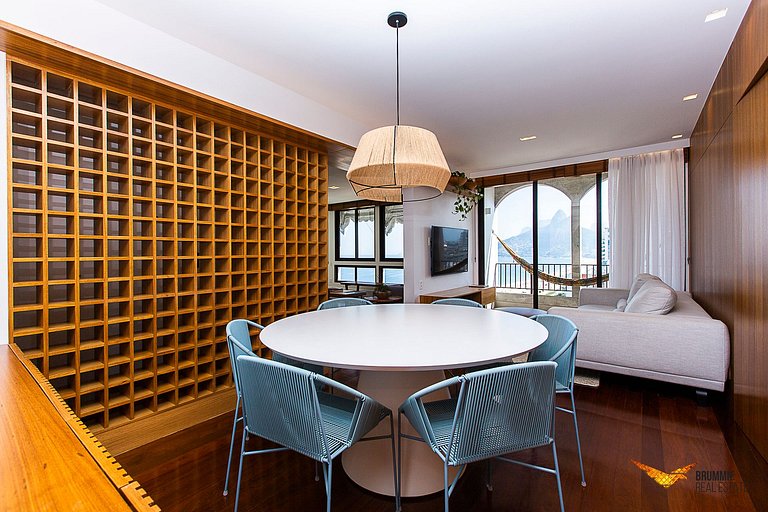 Duplex Penthouse with Stunning View in Ipanema