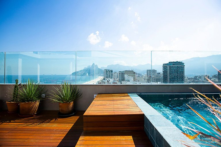 Cobertura Duplex com Vista Deslumbrante em Ipanema
