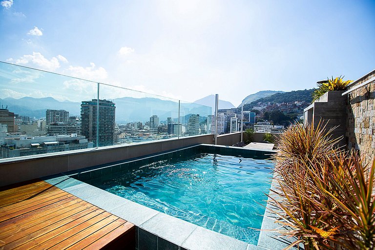 Cobertura Duplex com Vista Deslumbrante em Ipanema