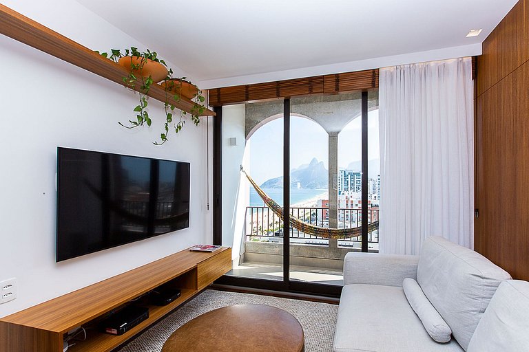 Cobertura Duplex com Vista Deslumbrante em Ipanema