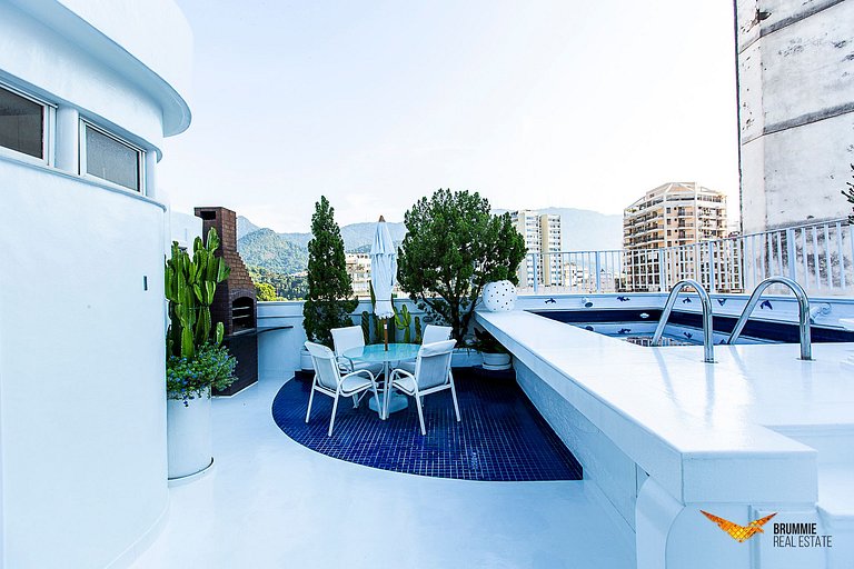 Stylish Penthouse in the Heart of Leblon