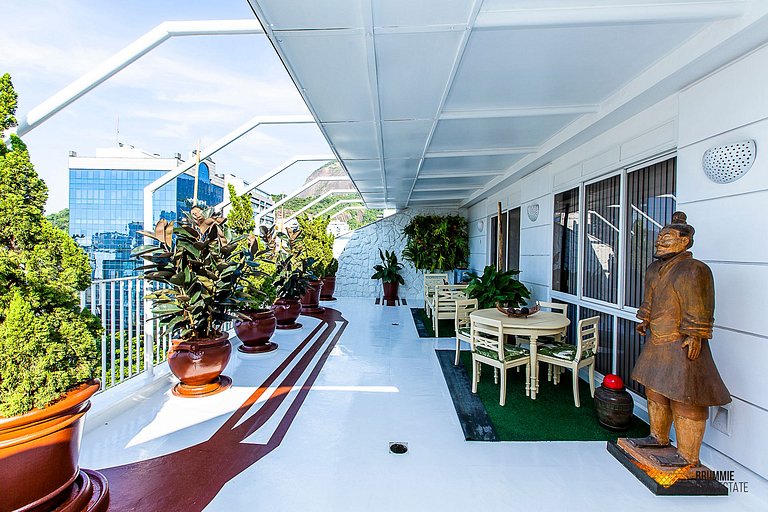 Stylish Penthouse in the Heart of Leblon