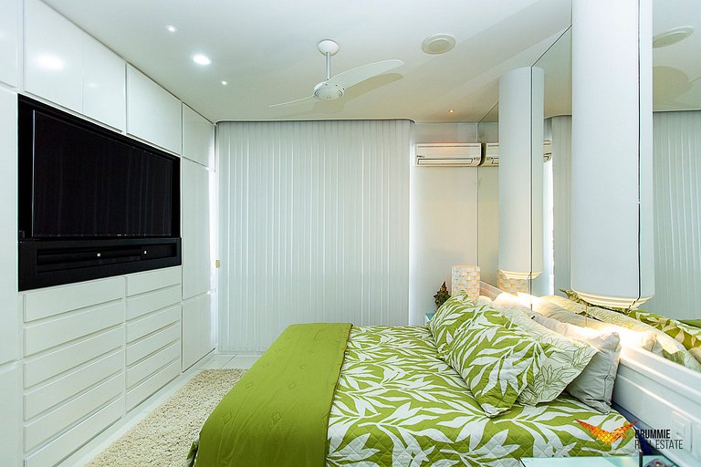 Stylish Penthouse in the Heart of Leblon